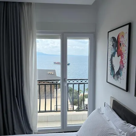 Apartment Horizon Boutique - Free Pool Access *