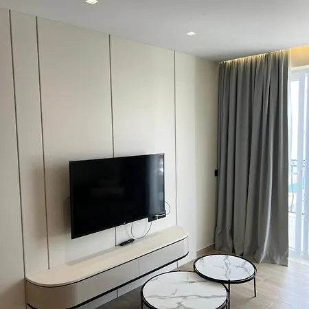 Apartment Horizon Boutique - Free Pool Access