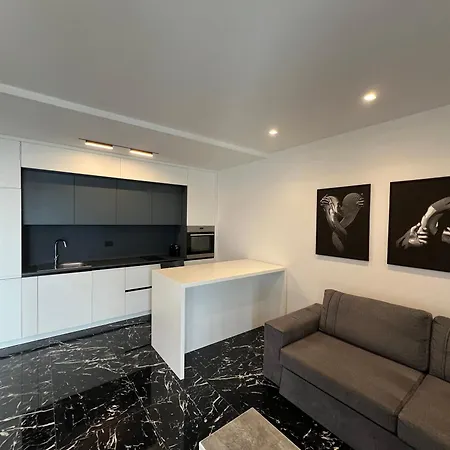 Horizon Boutique - Free Pool Access Apartment