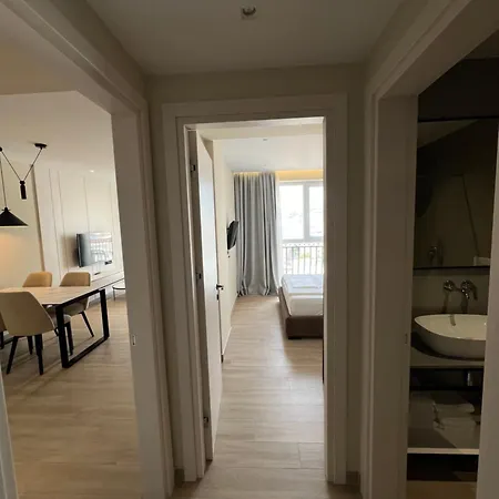 Horizon Boutique - Free Pool Access Apartament *