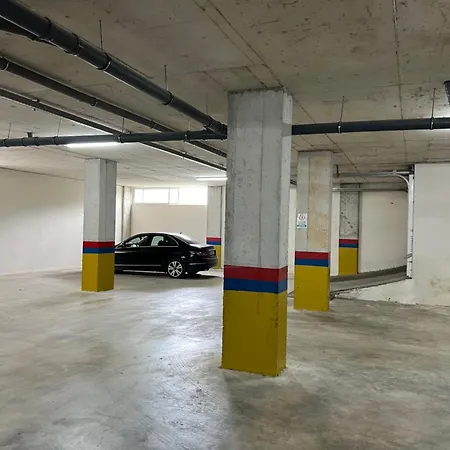 Horizon Boutique - Free Pool Access Apartment *