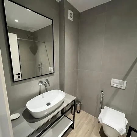 Horizon Boutique - Free Pool Access Apartment *